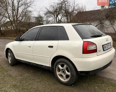 Белый Ауди А3, объемом двигателя 1.6 л и пробегом 500 тыс. км за 2800 $, фото 1 на Automoto.ua