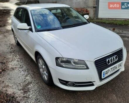 Белый Ауди А3, объемом двигателя 1.6 л и пробегом 290 тыс. км за 7500 $, фото 1 на Automoto.ua