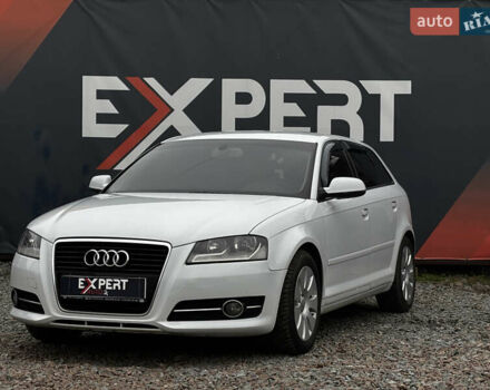 Белый Ауди А3, объемом двигателя 1.39 л и пробегом 269 тыс. км за 9390 $, фото 1 на Automoto.ua