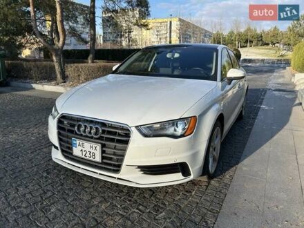 Ауди А3 2014 в Днепре (Днепропетровске) на Automoto.ua Белый Ауди А3, объемом двигателя 2 л и пробегом 99 тыс. км за 15700 $, фото 1 на Automoto.ua