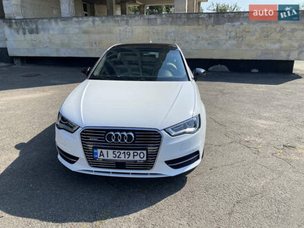 Ауди А3 2015 в Киеве на Automoto.ua Белый Ауди А3, объемом двигателя 1.4 л и пробегом 151 тыс. км за 13000 $, фото 1 на Automoto.ua