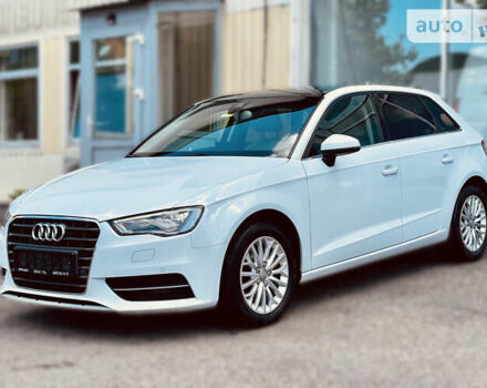 Белый Ауди А3, объемом двигателя 1.6 л и пробегом 250 тыс. км за 13700 $, фото 1 на Automoto.ua