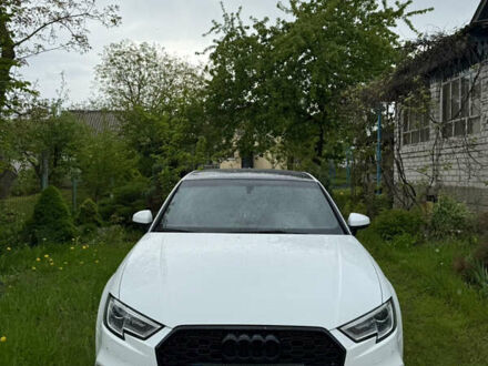 Ауди А3 2015 в Киеве на Automoto.ua Белый Ауди А3, объемом двигателя 1.8 л и пробегом 180 тыс. км за 17900 $, фото 1 на Automoto.ua