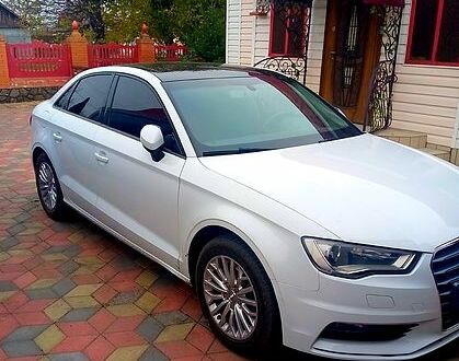 Ауди А3 2016 в Николаеве на Automoto.ua Белый Ауди А3, объемом двигателя 2 л и пробегом 135 тыс. км за 18500 $, фото 1 на Automoto.ua