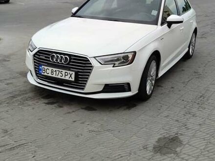 Белый Ауди А3, объемом двигателя 1.4 л и пробегом 152 тыс. км за 15200 $, фото 1 на Automoto.ua