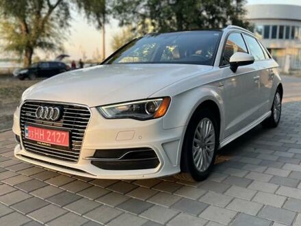 Белый Ауди А3, объемом двигателя 0 л и пробегом 177 тыс. км за 16000 $, фото 1 на Automoto.ua