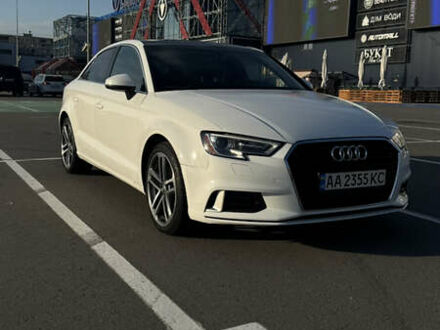 Ауди А3 2018 в Киеве на Automoto.ua Белый Ауди А3, объемом двигателя 1.98 л и пробегом 101 тыс. км за 17500 $, фото 1 на Automoto.ua