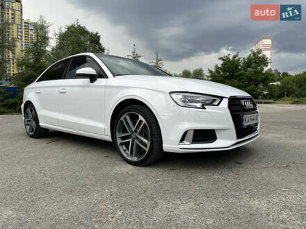 Ауди А3 2018 в Киеве на Automoto.ua Белый Ауди А3, объемом двигателя 1.98 л и пробегом 53 тыс. км за 22200 $, фото 1 на Automoto.ua