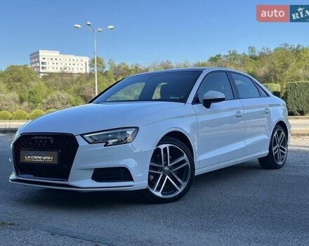 Белый Ауди А3, объемом двигателя 2 л и пробегом 50 тыс. км за 18600 $, фото 1 на Automoto.ua