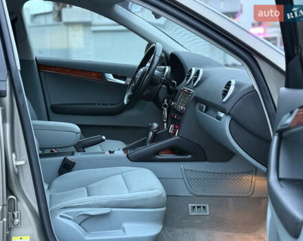 Бежевий Ауді А3, об'ємом двигуна 1.4 л та пробігом 135 тис. км за 8750 $, фото 23 на Automoto.ua