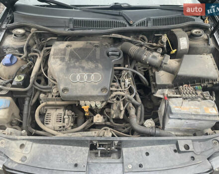 Черный Ауди А3, объемом двигателя 1.6 л и пробегом 300 тыс. км за 2700 $, фото 9 на Automoto.ua