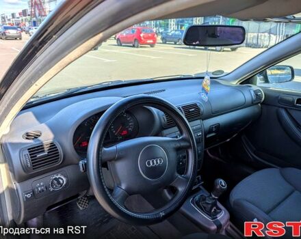 Черный Ауди А3, объемом двигателя 1.6 л и пробегом 254 тыс. км за 4600 $, фото 1 на Automoto.ua