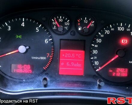 Черный Ауди А3, объемом двигателя 1.6 л и пробегом 212 тыс. км за 4500 $, фото 3 на Automoto.ua