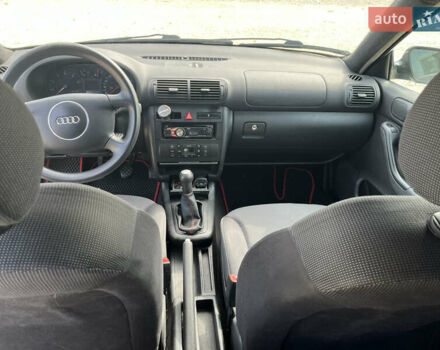 Чорний Ауді А3, об'ємом двигуна 1.6 л та пробігом 265 тис. км за 4000 $, фото 9 на Automoto.ua