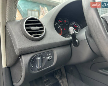 Черный Ауди А3, объемом двигателя 1.6 л и пробегом 205 тыс. км за 5800 $, фото 6 на Automoto.ua