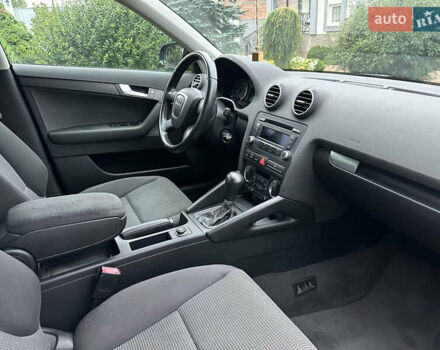 Чорний Ауді А3, об'ємом двигуна 1.6 л та пробігом 225 тис. км за 7300 $, фото 6 на Automoto.ua