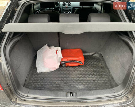 Черный Ауди А3, объемом двигателя 1.6 л и пробегом 289 тыс. км за 6700 $, фото 9 на Automoto.ua