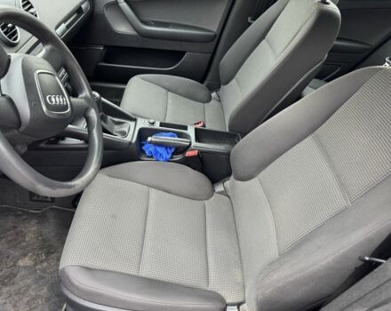 Черный Ауди А3, объемом двигателя 1.6 л и пробегом 232 тыс. км за 7000 $, фото 5 на Automoto.ua