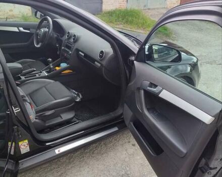 Черный Ауди А3, объемом двигателя 2 л и пробегом 230 тыс. км за 8000 $, фото 2 на Automoto.ua