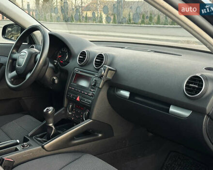 Чорний Ауді А3, об'ємом двигуна 1.6 л та пробігом 217 тис. км за 6350 $, фото 70 на Automoto.ua