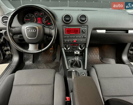 Черный Ауди А3, объемом двигателя 2 л и пробегом 200 тыс. км за 7999 $, фото 22 на Automoto.ua