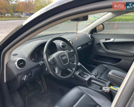 Чорний Ауді А3, об'ємом двигуна 1.6 л та пробігом 200 тис. км за 7700 $, фото 13 на Automoto.ua