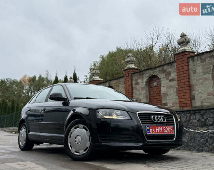 Черный Ауди А3, объемом двигателя 1.6 л и пробегом 212 тыс. км за 8599 $, фото 1 на Automoto.ua