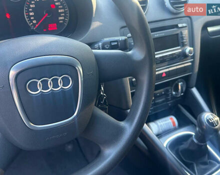 Черный Ауди А3, объемом двигателя 1.6 л и пробегом 135 тыс. км за 6999 $, фото 8 на Automoto.ua