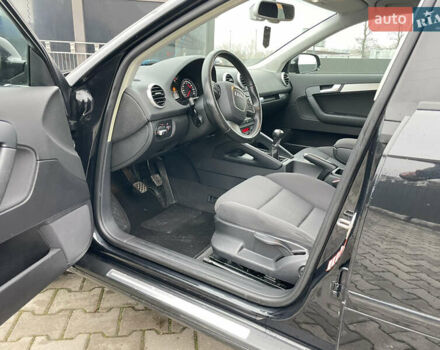 Чорний Ауді А3, об'ємом двигуна 1.8 л та пробігом 197 тис. км за 8850 $, фото 11 на Automoto.ua