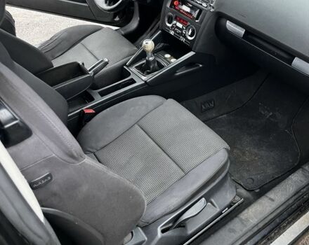 Черный Ауди А3, объемом двигателя 2 л и пробегом 400 тыс. км за 1350 $, фото 7 на Automoto.ua