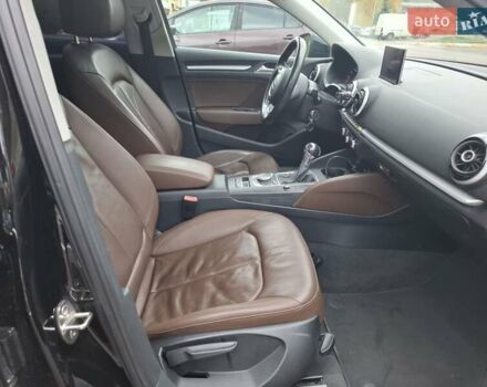 Чорний Ауді А3, об'ємом двигуна 1.8 л та пробігом 225 тис. км за 11600 $, фото 7 на Automoto.ua