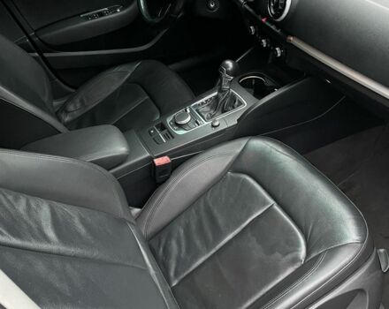 Чорний Ауді А3, об'ємом двигуна 1.8 л та пробігом 181 тис. км за 12600 $, фото 19 на Automoto.ua