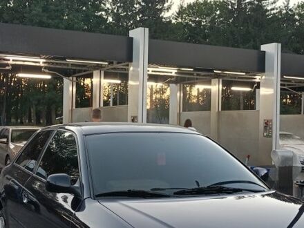 Черный Ауди А3, объемом двигателя 1.6 л и пробегом 280 тыс. км за 3800 $, фото 1 на Automoto.ua