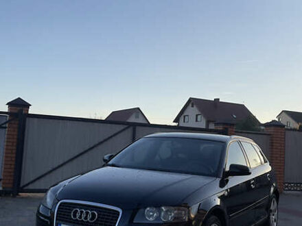 Черный Ауди А3, объемом двигателя 1.6 л и пробегом 325 тыс. км за 5900 $, фото 1 на Automoto.ua