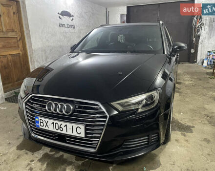 Черный Ауди А3, объемом двигателя 1.4 л и пробегом 82 тыс. км за 17600 $, фото 1 на Automoto.ua