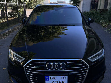 Ауді А3 2017 у Рівному на Automoto.ua Чорний Ауді А3, об'ємом двигуна 1.4 л та пробігом 199 тис. км за 18500 $, фото 1 на Automoto.ua