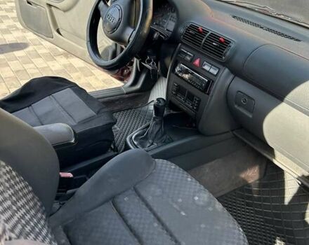 Красный Ауди А3, объемом двигателя 1.6 л и пробегом 382 тыс. км за 3200 $, фото 5 на Automoto.ua