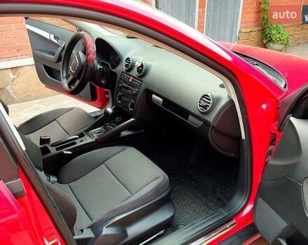 Красный Ауди А3, объемом двигателя 1.6 л и пробегом 215 тыс. км за 7300 $, фото 8 на Automoto.ua