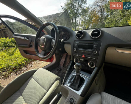 Красный Ауди А3, объемом двигателя 1.8 л и пробегом 170 тыс. км за 8300 $, фото 7 на Automoto.ua