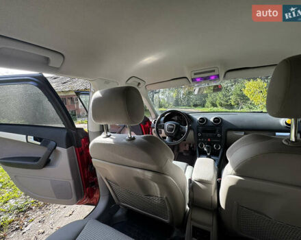 Красный Ауди А3, объемом двигателя 1.8 л и пробегом 170 тыс. км за 8300 $, фото 6 на Automoto.ua