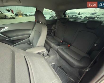 Красный Ауди А3, объемом двигателя 1.6 л и пробегом 211 тыс. км за 8290 $, фото 17 на Automoto.ua