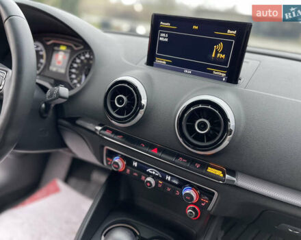 Красный Ауди А3, объемом двигателя 1.4 л и пробегом 131 тыс. км за 14500 $, фото 24 на Automoto.ua