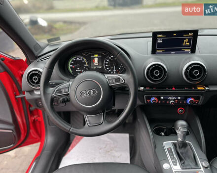 Красный Ауди А3, объемом двигателя 1.4 л и пробегом 131 тыс. км за 14500 $, фото 40 на Automoto.ua