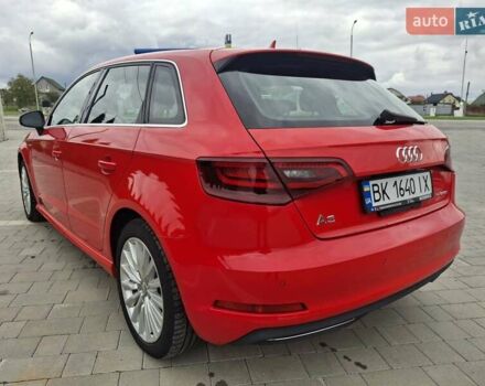 Ауди А3 2015 в Каменце-Подольском на Automoto.ua Красный Ауди А3, объемом двигателя 1.4 л и пробегом 182 тыс. км за 15500 $, фото 6 на Automoto.ua