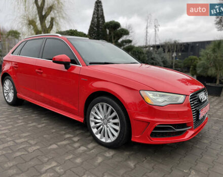 Красный Ауди А3, объемом двигателя 1.4 л и пробегом 131 тыс. км за 14500 $, фото 4 на Automoto.ua