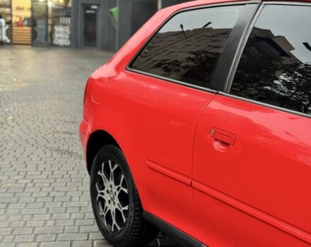 Красный Ауди А3, объемом двигателя 1.8 л и пробегом 236 тыс. км за 2600 $, фото 3 на Automoto.ua