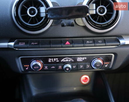 Червоний Ауді А3, об'ємом двигуна 1.8 л та пробігом 193 тис. км за 12700 $, фото 19 на Automoto.ua