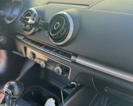 Красный Ауди А3, объемом двигателя 1.8 л и пробегом 190 тыс. км за 13000 $, фото 14 на Automoto.ua