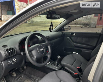 Ауди А3, объемом двигателя 1.6 л и пробегом 270 тыс. км за 4400 $, фото 3 на Automoto.ua