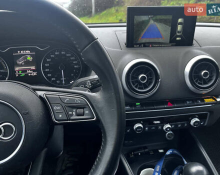 Ауди А3, объемом двигателя 1.4 л и пробегом 125 тыс. км за 12600 $, фото 13 на Automoto.ua